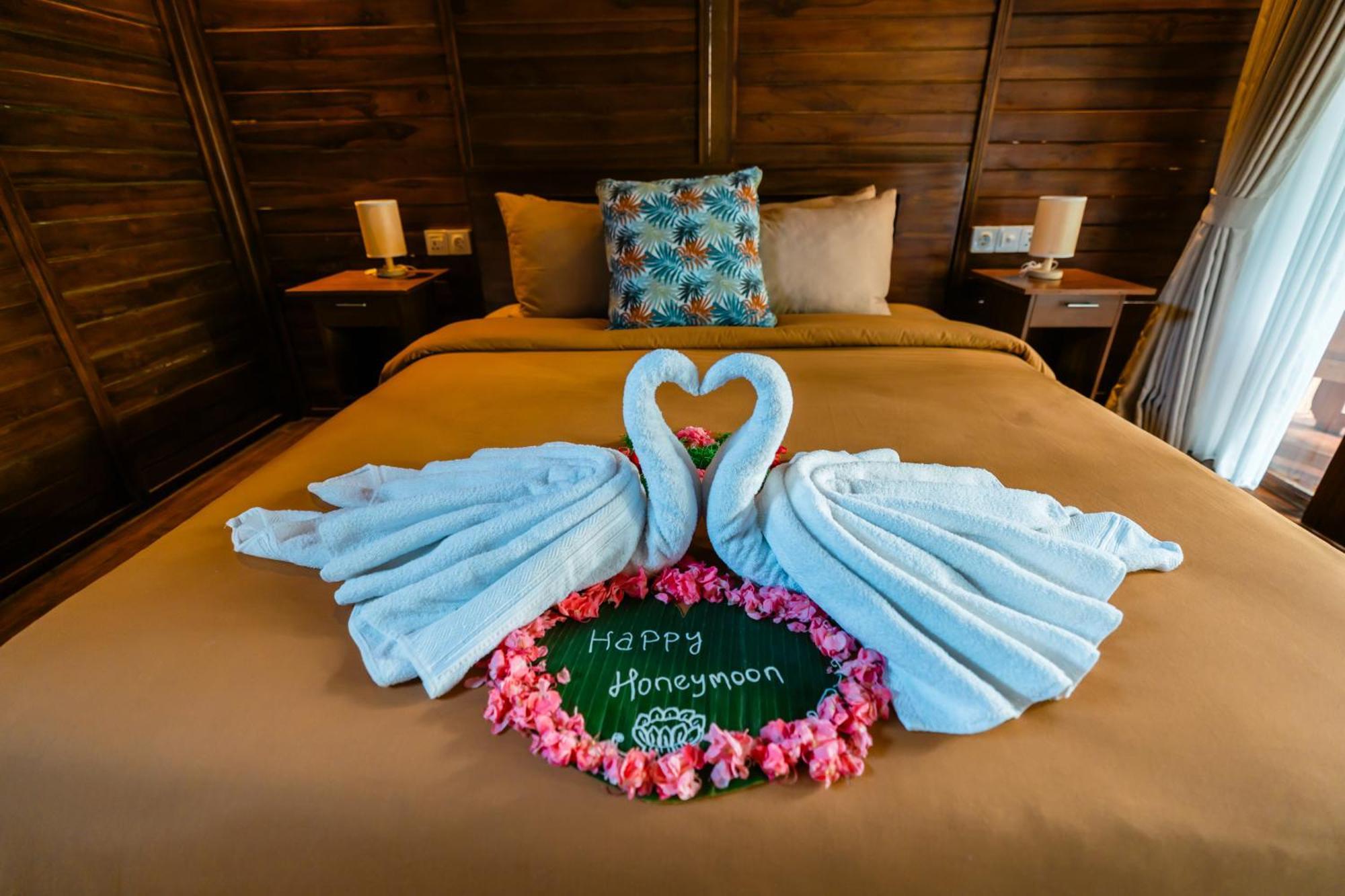 Hotel Ngesil Private Joglo & Pool Ubud Esterno foto