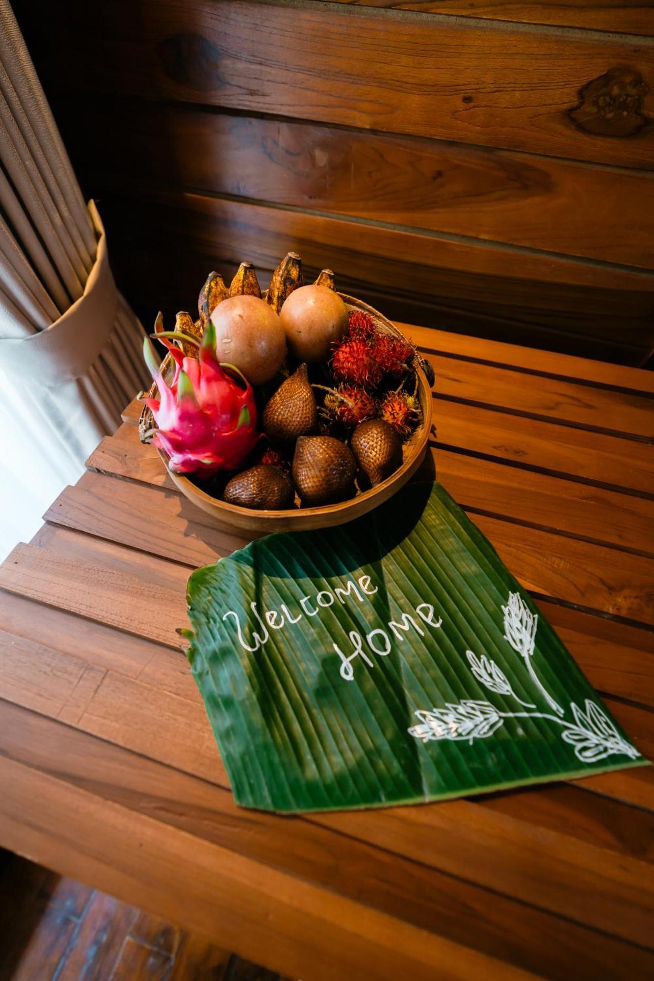Hotel Ngesil Private Joglo & Pool Ubud Esterno foto