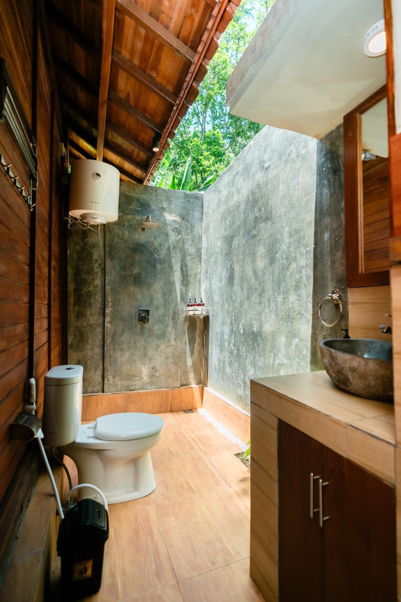 Hotel Ngesil Private Joglo & Pool Ubud Esterno foto
