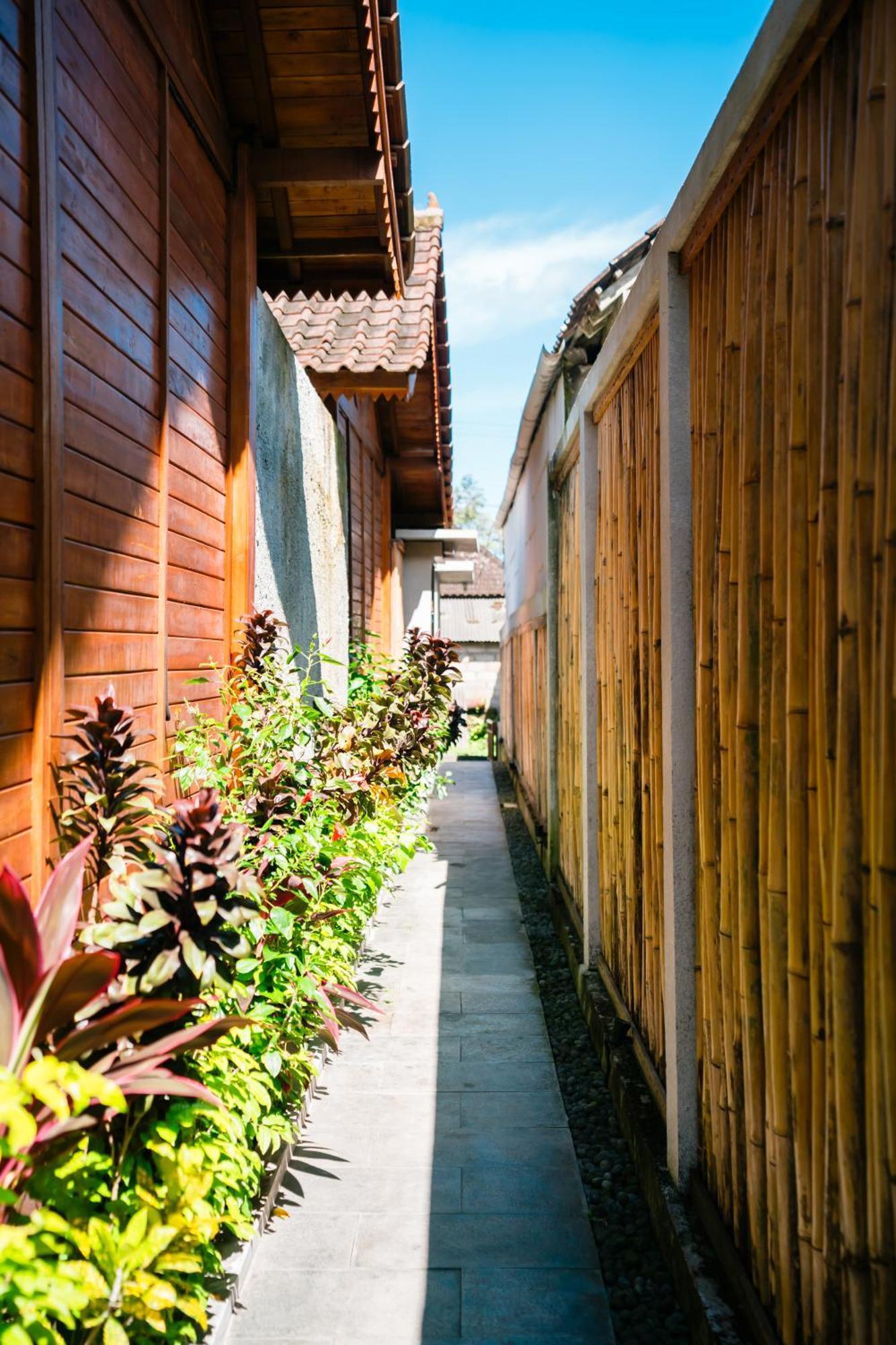 Hotel Ngesil Private Joglo & Pool Ubud Esterno foto